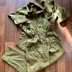 Vintage 80’s Jumpsuit size Small Khaki/Olive green